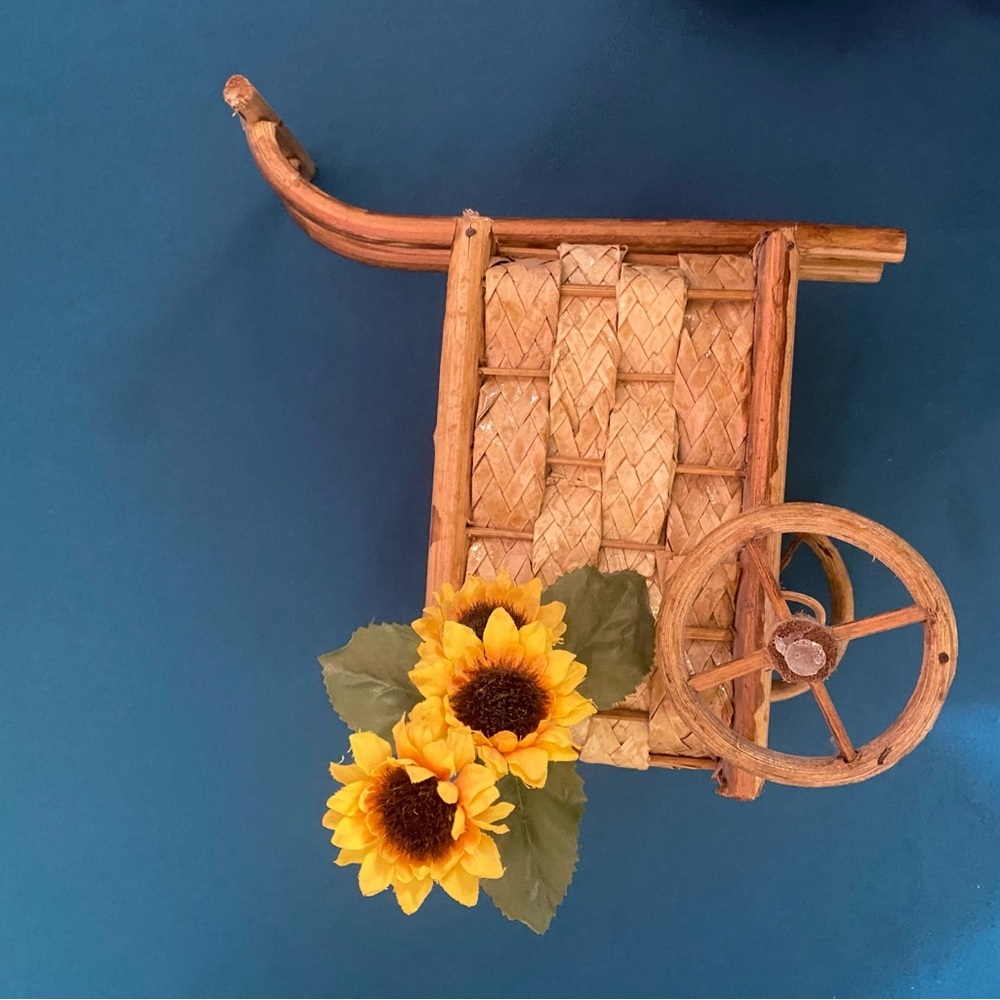 Vintage Boho Rattan & Wicker Cart Miniature Wicker Trolley Basket Sunflower 1970 - Picture 5 of 5